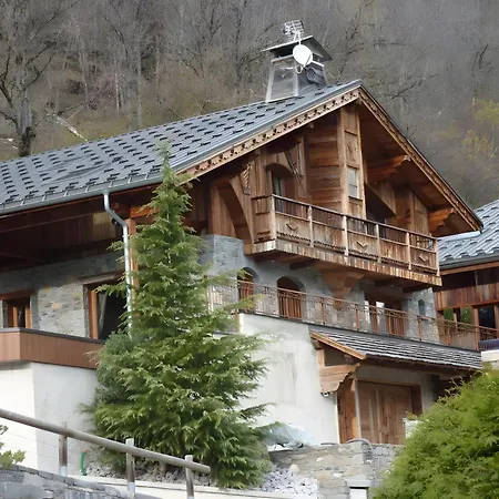 Bordon Chalet *